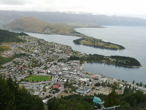 Views over Lake Wakitapu and Queenstown