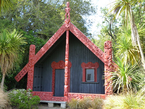 Maori wharepuni at Anderson Park