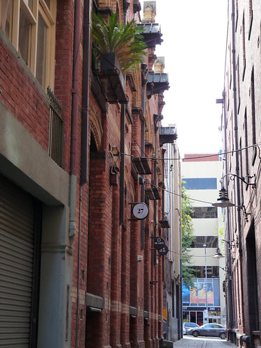 Barrel hoists in Niagra Lane, Melbourne