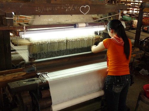 Silk weaving loom