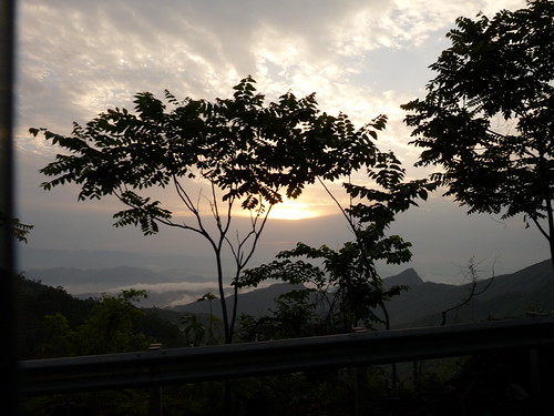Sunrise from the minibus on the way to Sapa